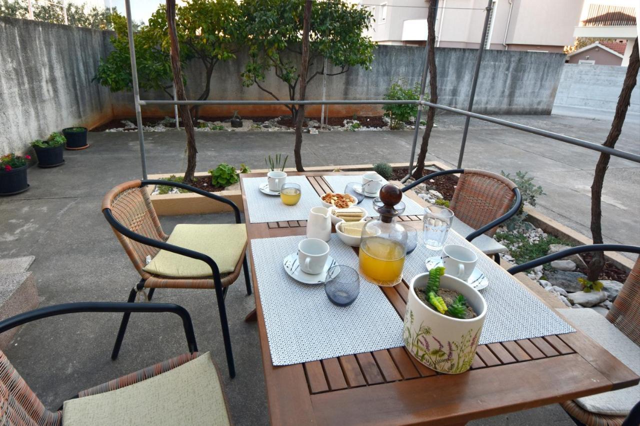 Greenvine Apartment ซาดาร์ ภายนอก รูปภาพ